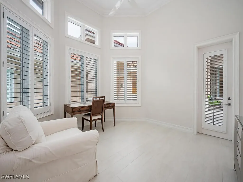 2080 Gordon Drive Naples FL 34102