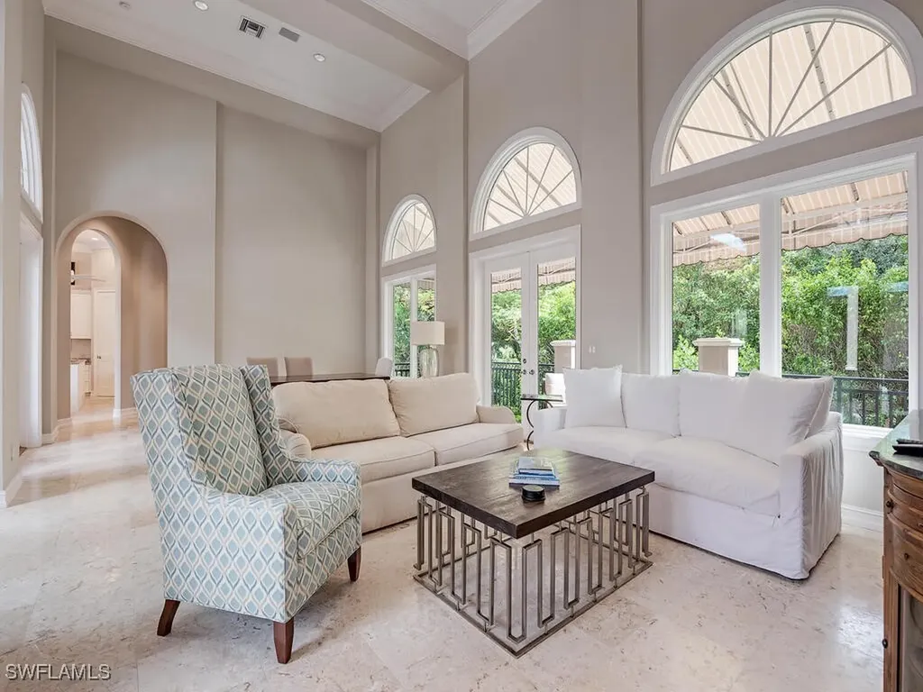 2080 Gordon Drive Naples FL 34102