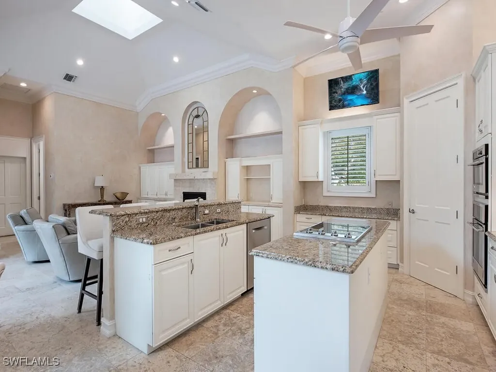 2080 Gordon Drive Naples FL 34102