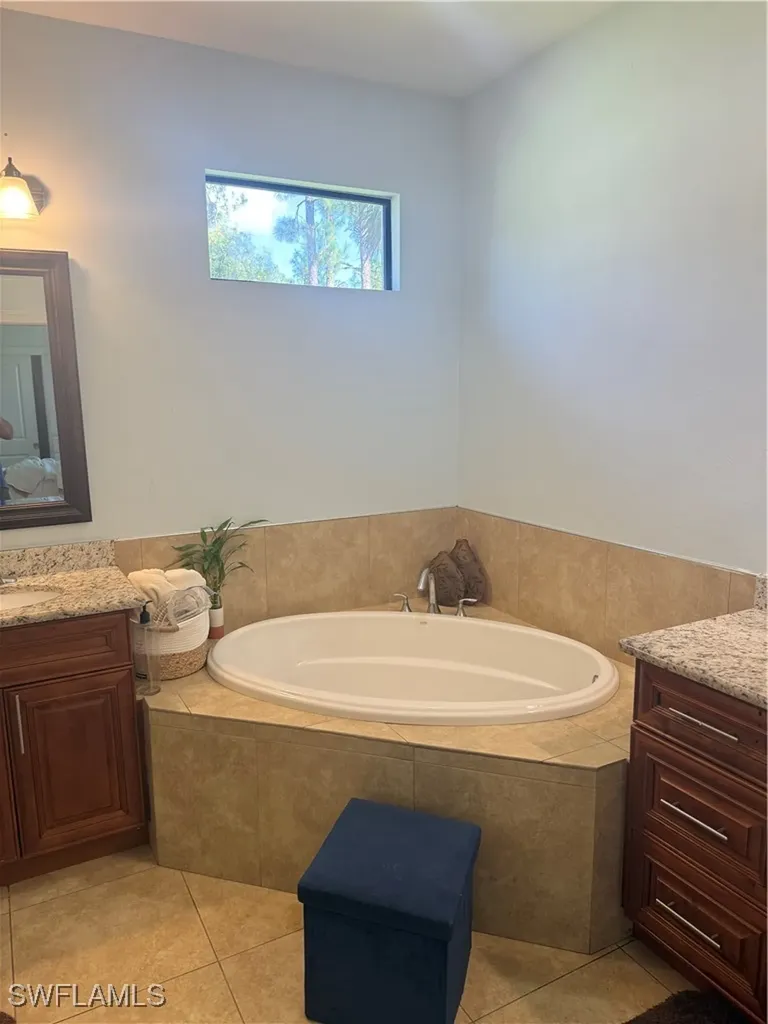 2735 12th Avenue NE Naples FL 34120