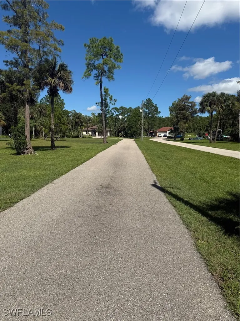 2735 12th Avenue NE Naples FL 34120