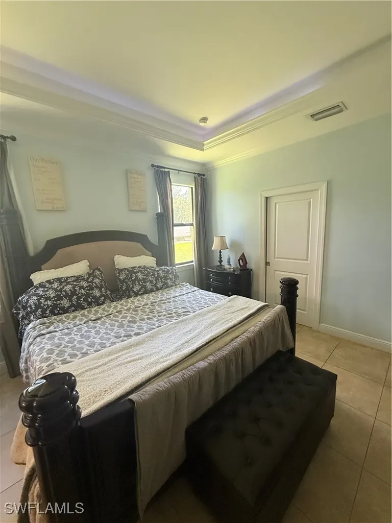 2735 12th Avenue NE Naples FL 34120