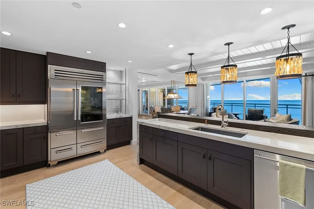 11125 Gulf Shore Drive Naples FL 34108