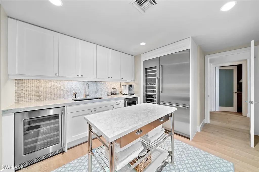 11125 Gulf Shore Drive Naples FL 34108