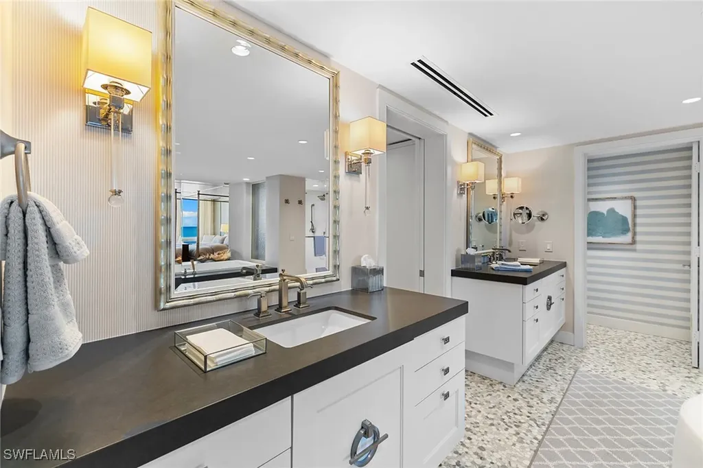 11125 Gulf Shore Drive Naples FL 34108