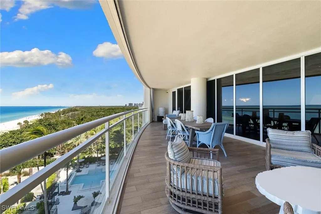 11125 Gulf Shore Drive Naples FL 34108