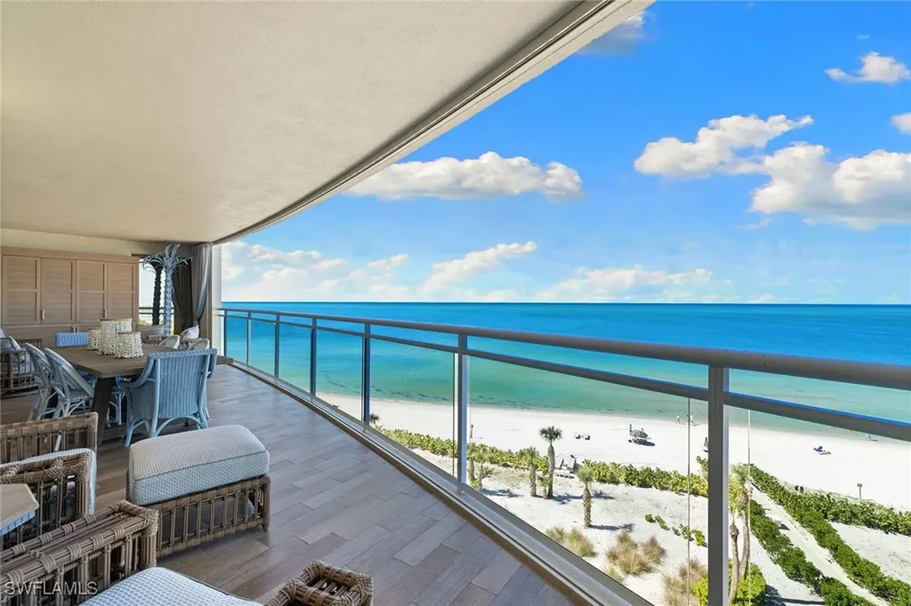 11125 Gulf Shore Drive Naples FL 34108