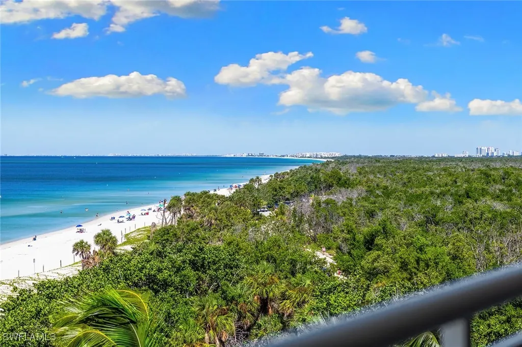 11125 Gulf Shore Drive Naples FL 34108