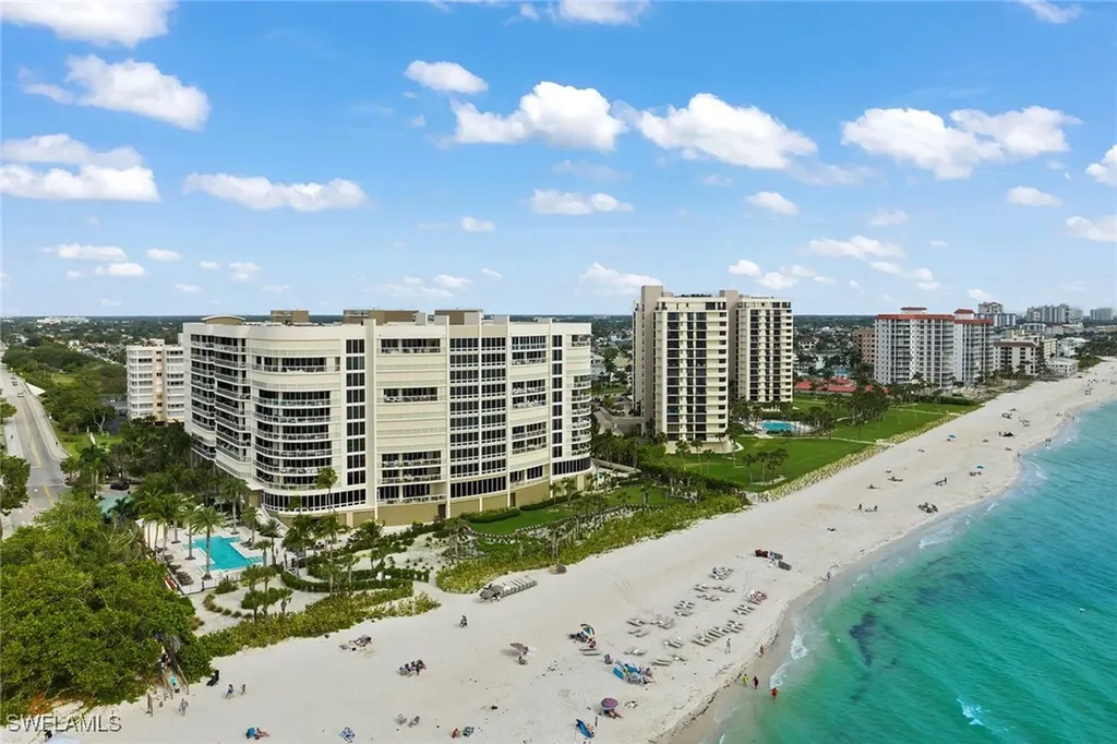 11125 Gulf Shore Drive Naples FL 34108