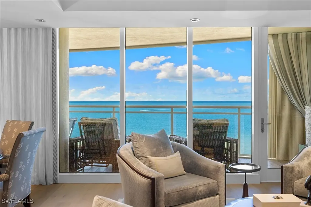11125 Gulf Shore Drive Naples FL 34108
