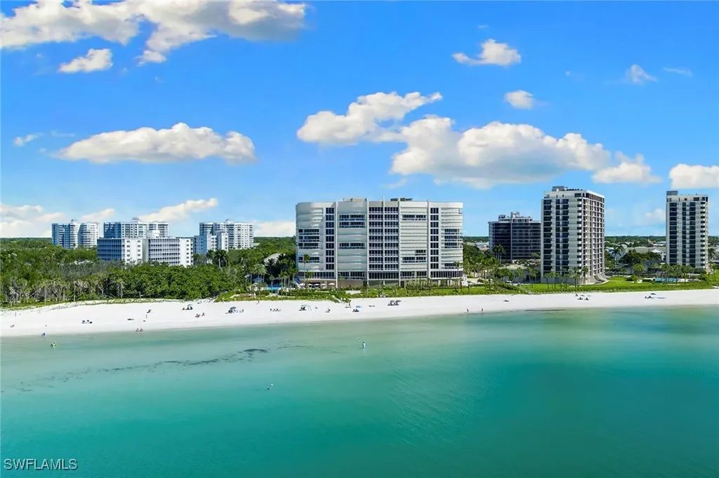 11125 Gulf Shore Drive Naples FL 34108
