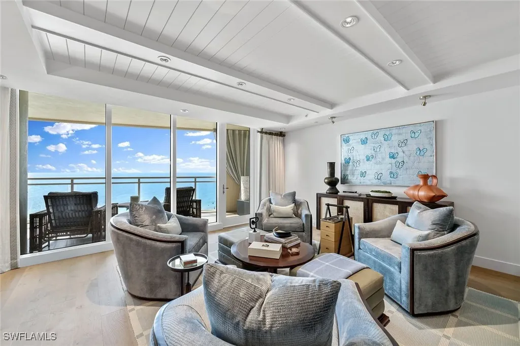 11125 Gulf Shore Drive Naples FL 34108