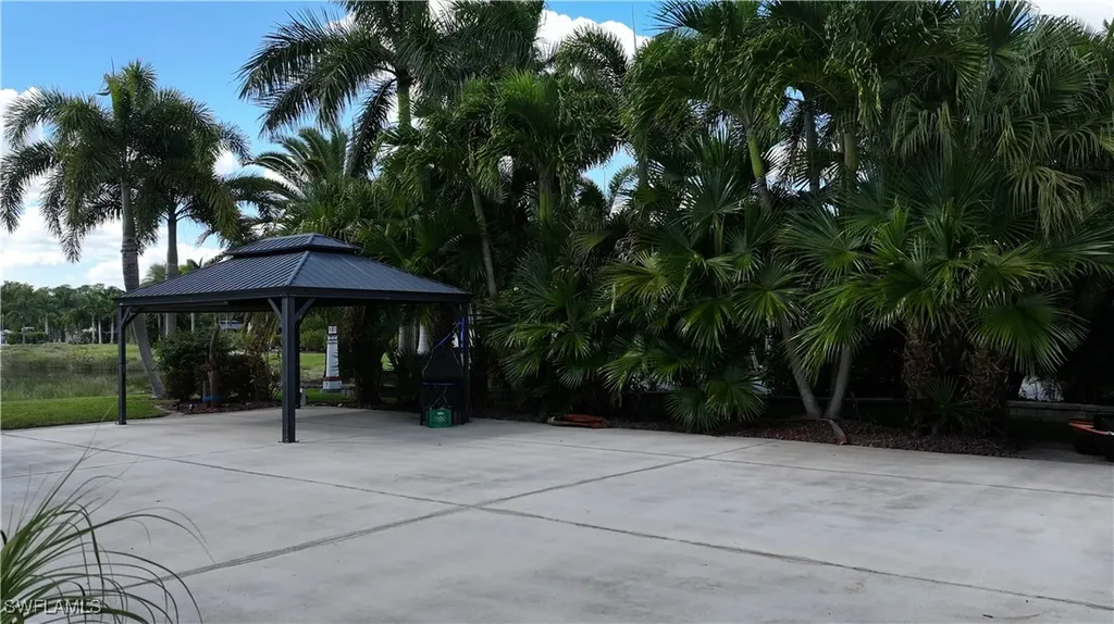 5584 Brightwood Drive Fort Myers FL 33905