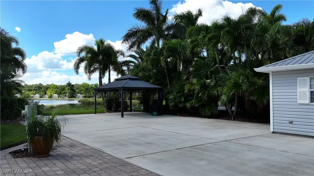 5584 Brightwood Drive Fort Myers FL 33905