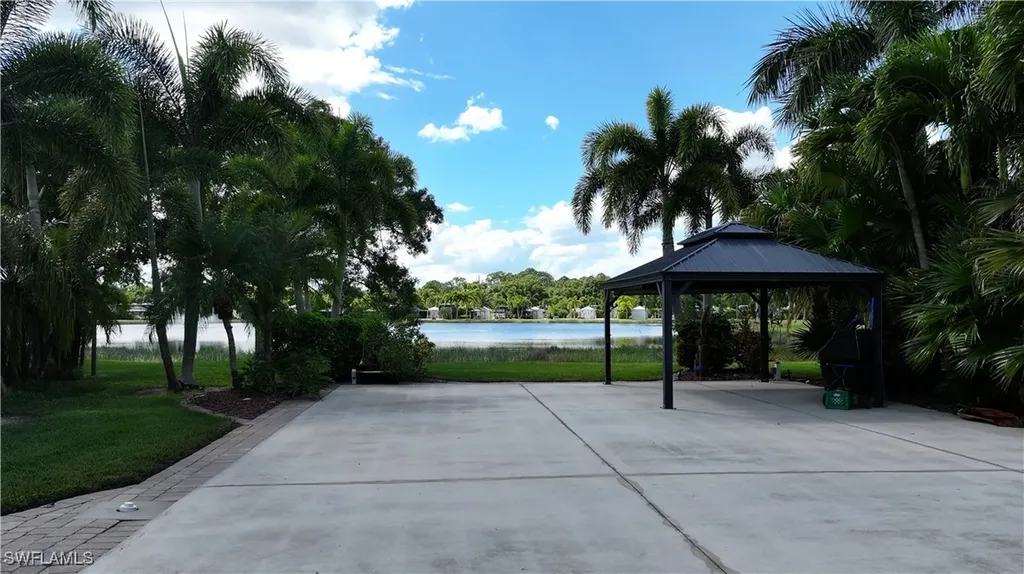 5584 Brightwood Drive Fort Myers FL 33905