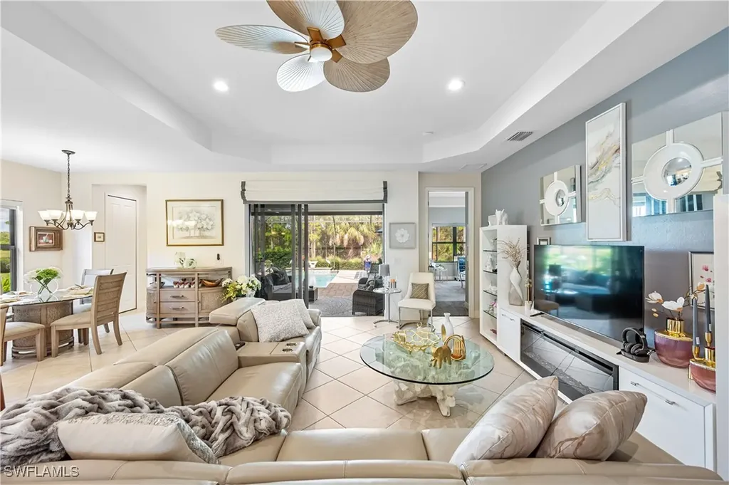 3585 Canopy Circle Naples FL 34120