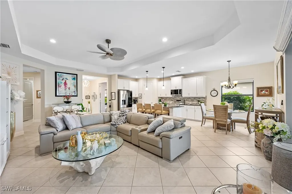 3585 Canopy Circle Naples FL 34120