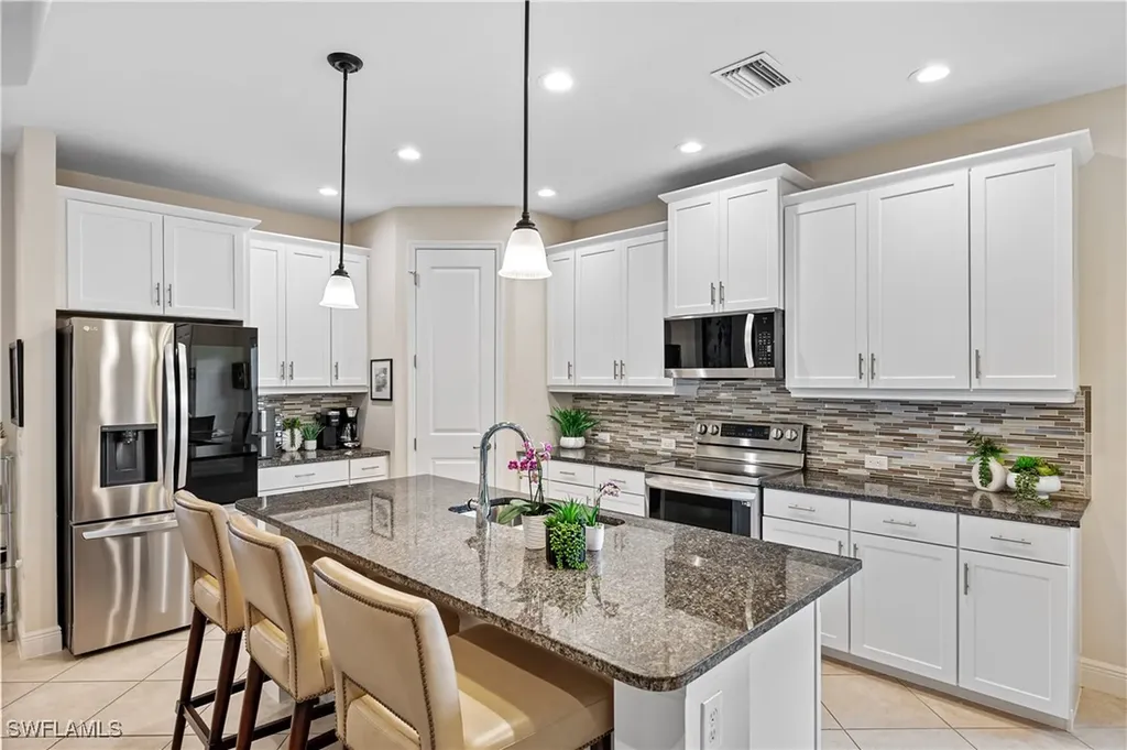 3585 Canopy Circle Naples FL 34120