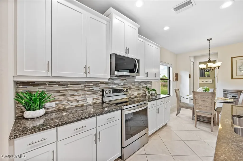 3585 Canopy Circle Naples FL 34120