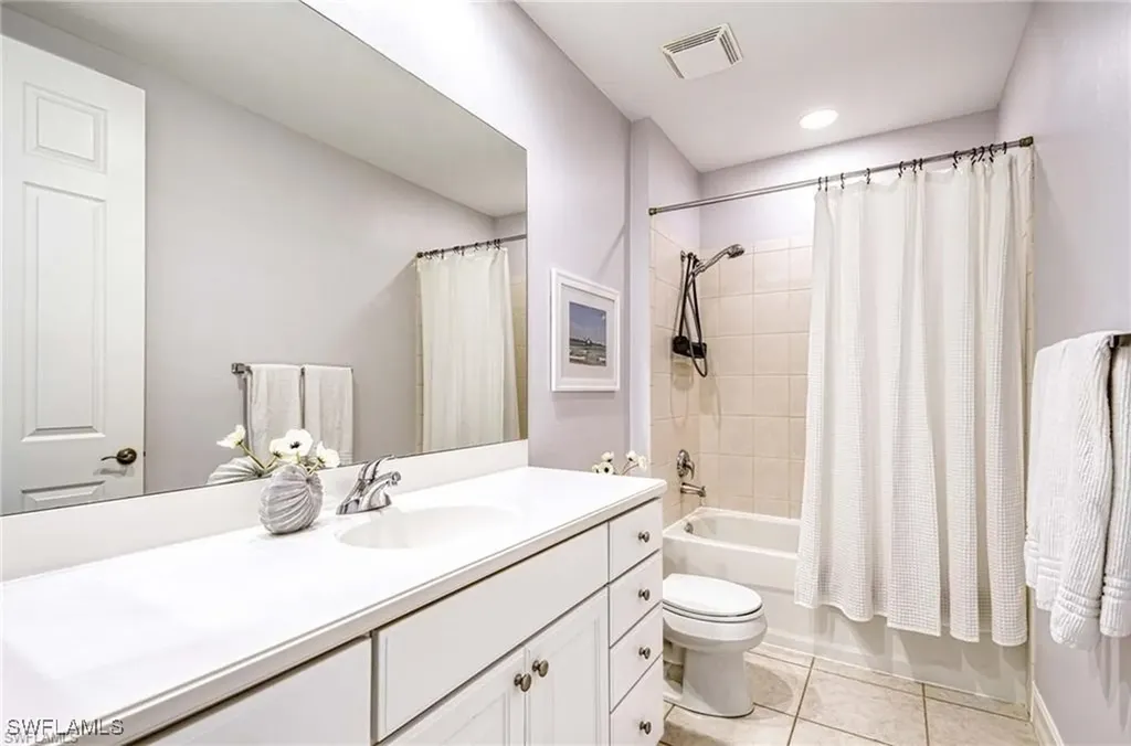 8649 Champions Point Naples FL 34113