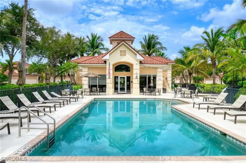 8649 Champions Point Naples FL 34113