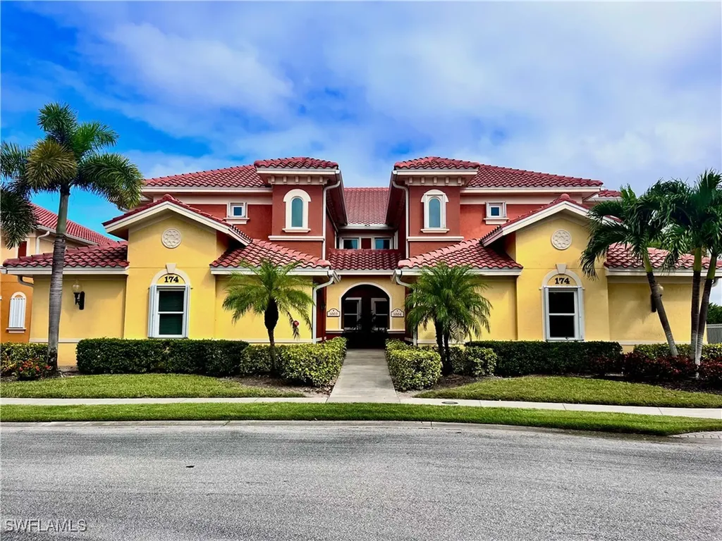 174 Shadroe Cove Circle Cape Coral FL 33991