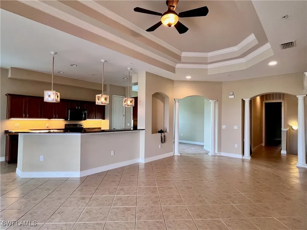 174 Shadroe Cove Circle Cape Coral FL 33991