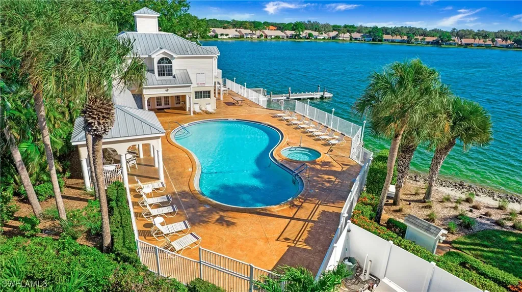 2530 Citrus Lake Drive Naples FL 34109