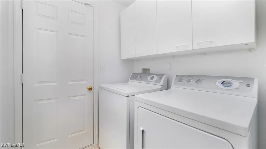 2530 Citrus Lake Drive Naples FL 34109