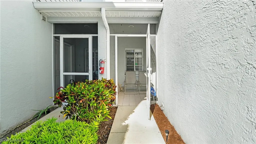 2530 Citrus Lake Drive Naples FL 34109