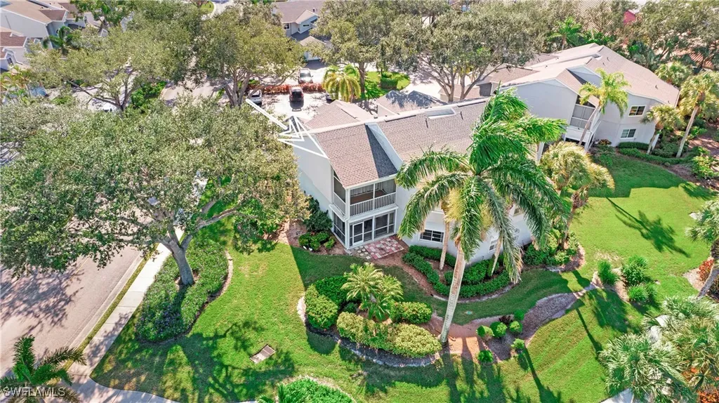 2530 Citrus Lake Drive Naples FL 34109