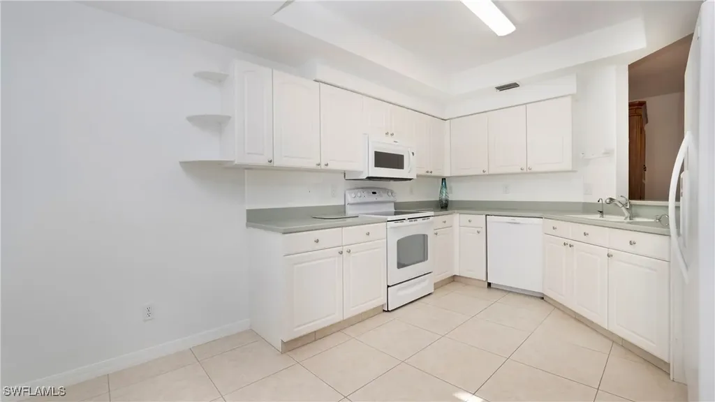 2530 Citrus Lake Drive Naples FL 34109