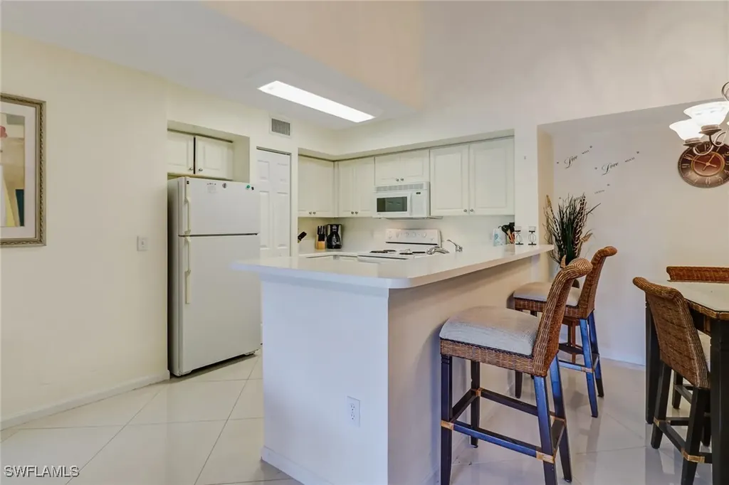 1190 Wildwood Lakes Boulevard Naples FL 34104