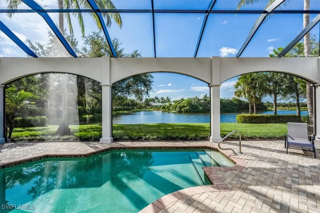 Naples FL, 3299 Hyacinth Drive