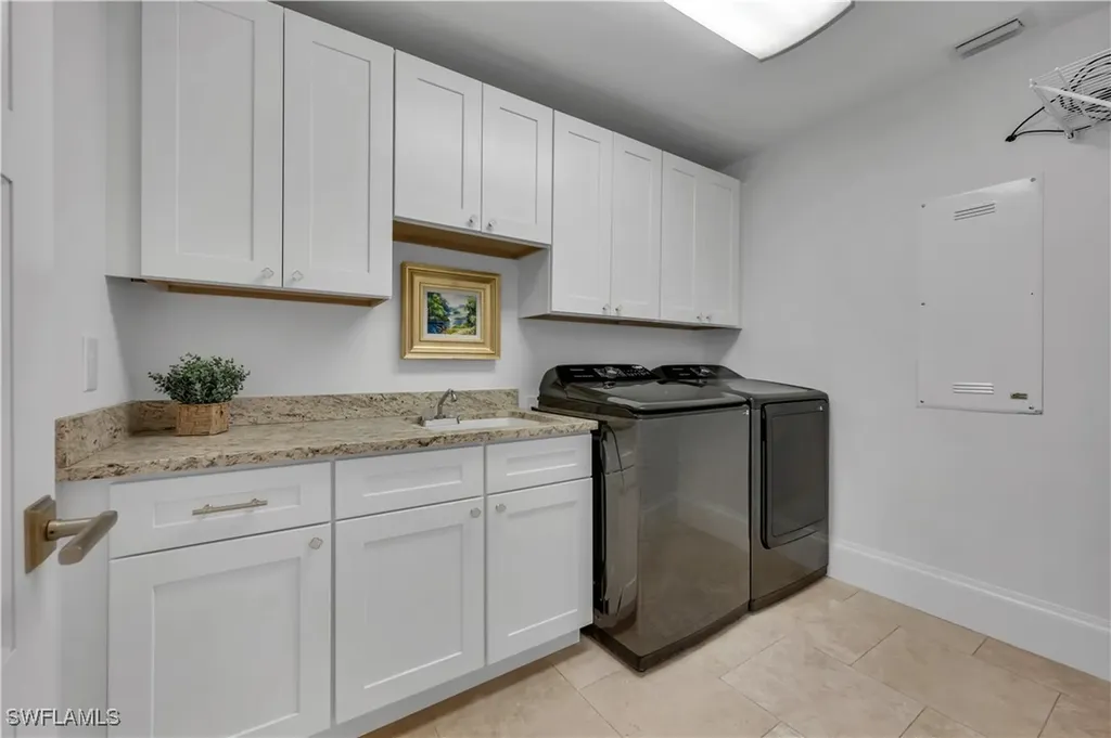 718 Old Trail Drive Naples FL 34103