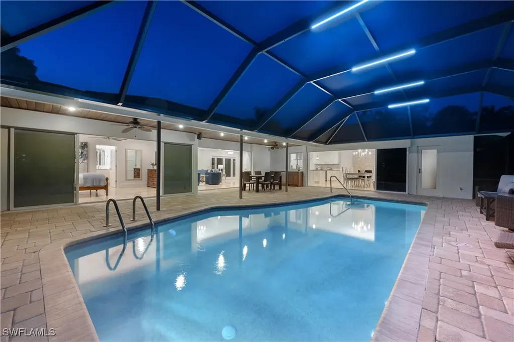 718 Old Trail Drive Naples FL 34103