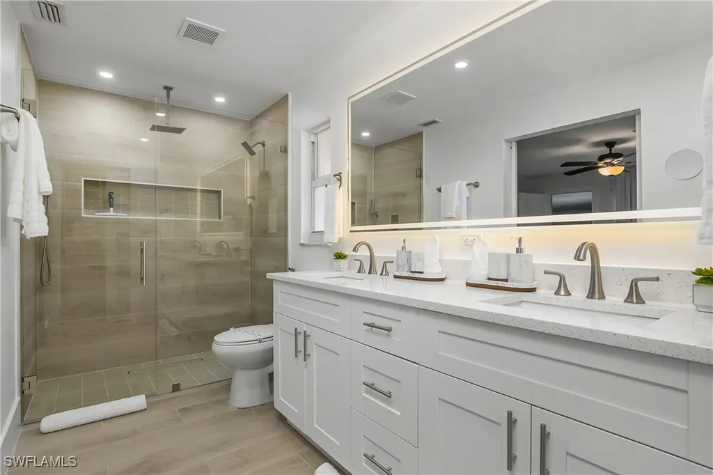 5015 Skyline Boulevard Cape Coral FL 33914