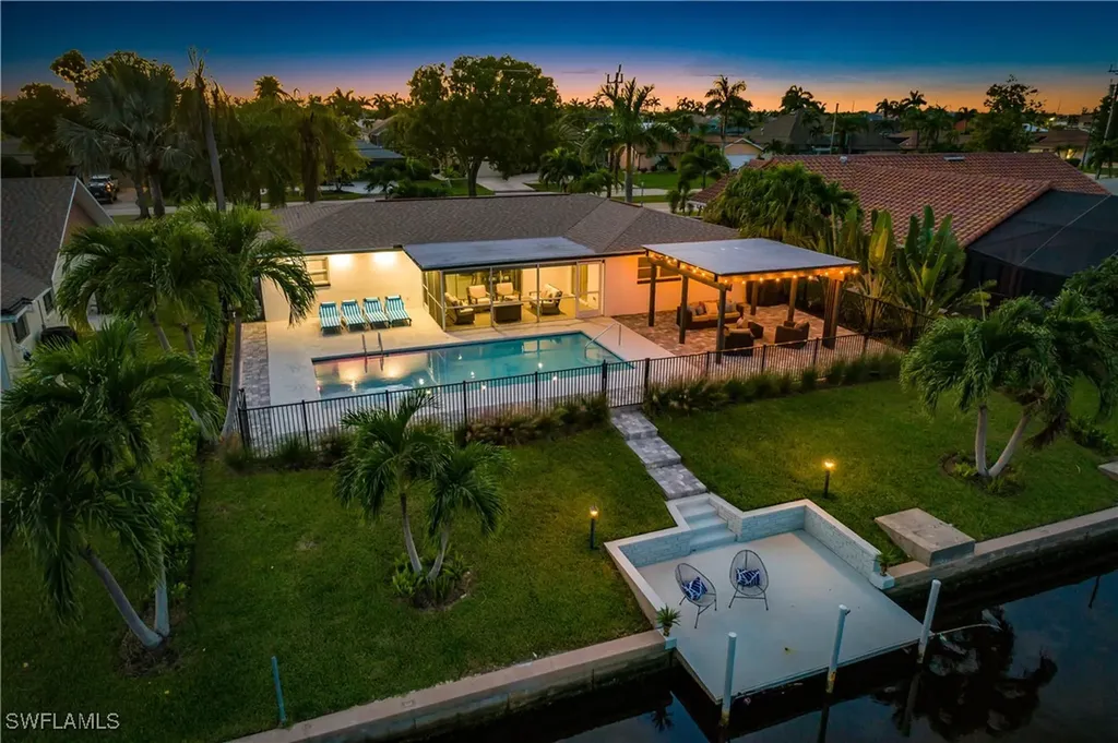 5015 Skyline Boulevard Cape Coral FL 33914