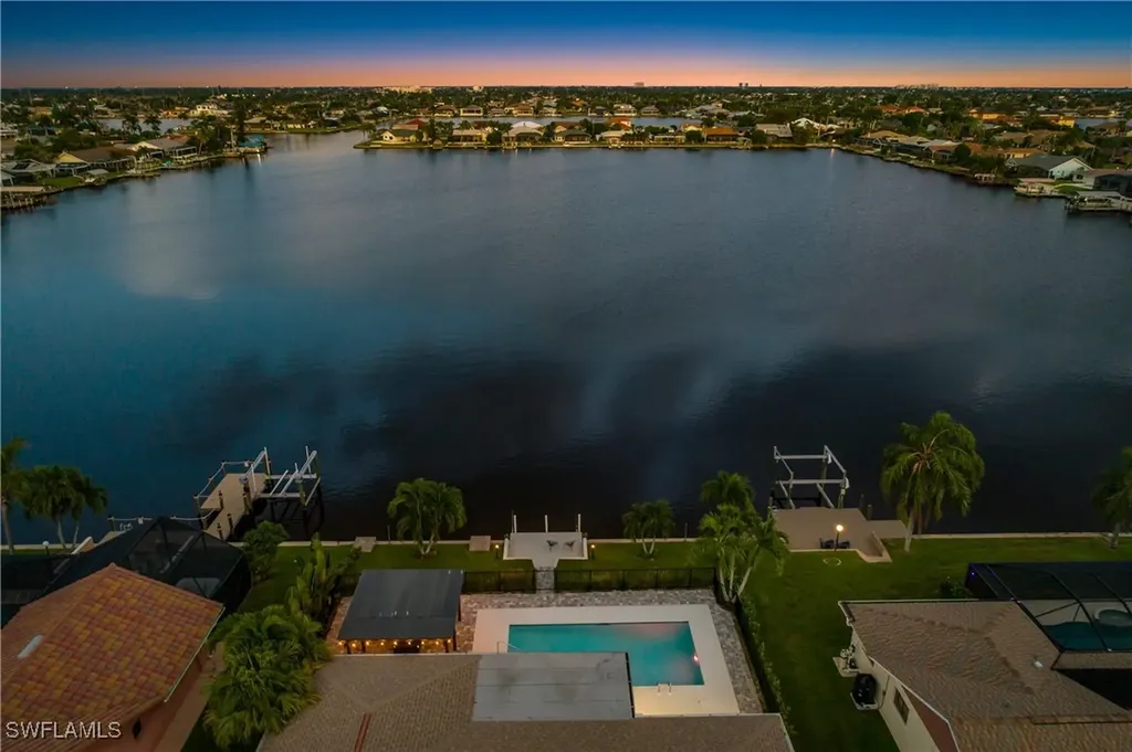 5015 Skyline Boulevard Cape Coral FL 33914