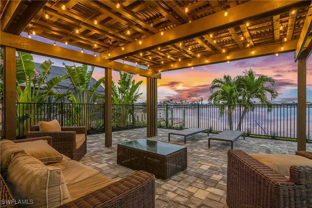 5015 Skyline Boulevard Cape Coral FL 33914