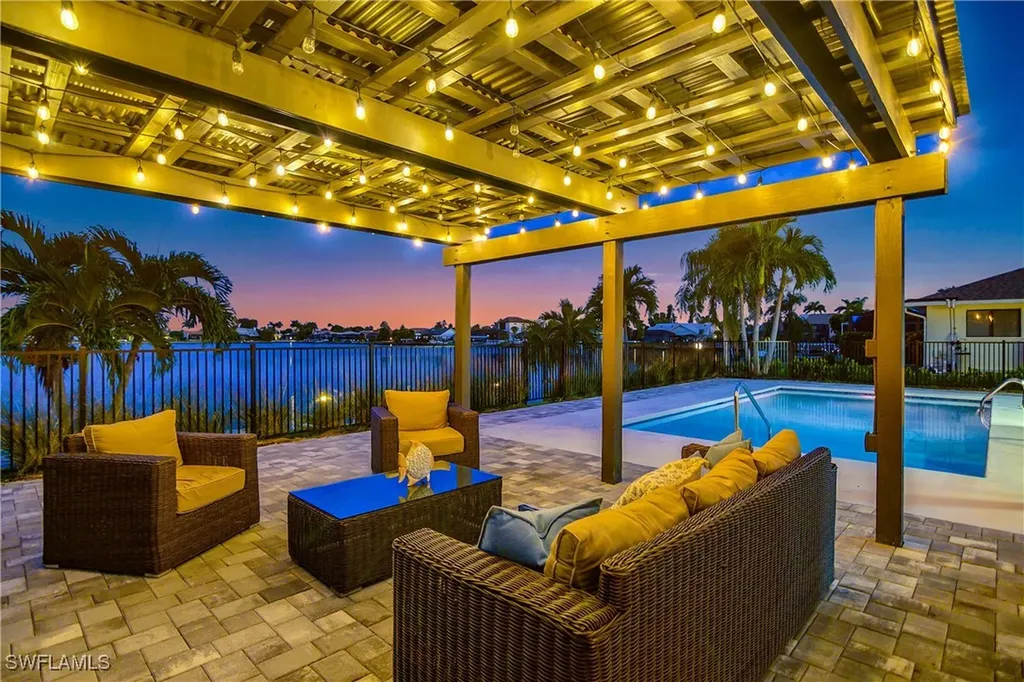 5015 Skyline Boulevard Cape Coral FL 33914