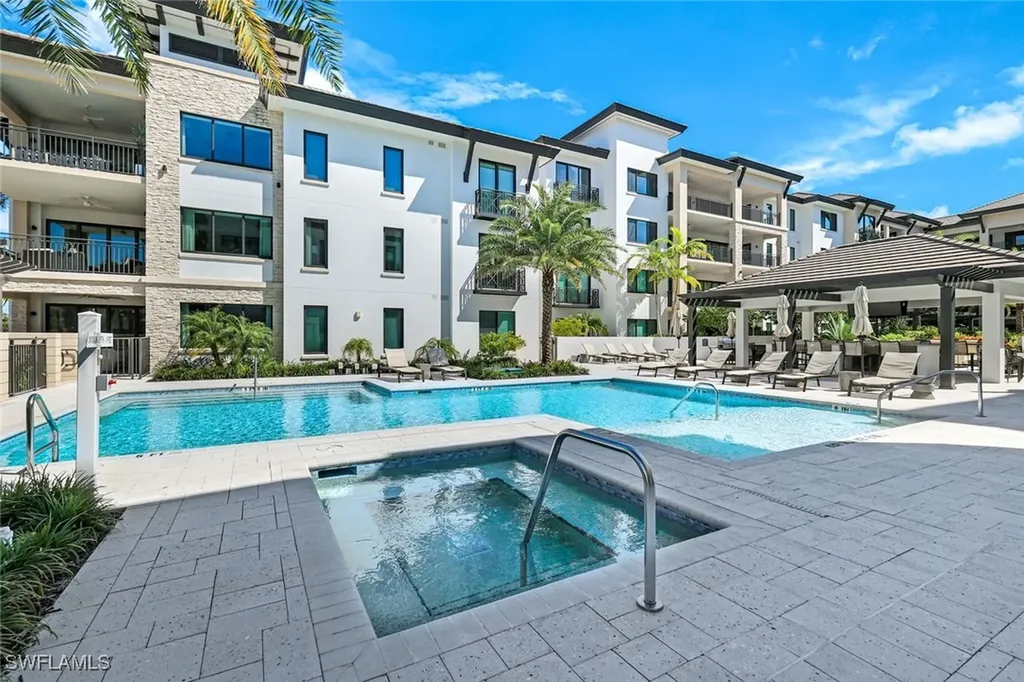 1130 3rd Avenue S Naples FL 34102