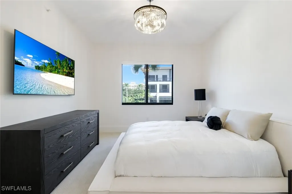 1130 3rd Avenue S Naples FL 34102