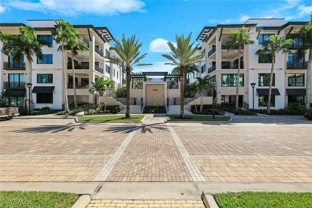 1130 3rd Avenue S Naples FL 34102