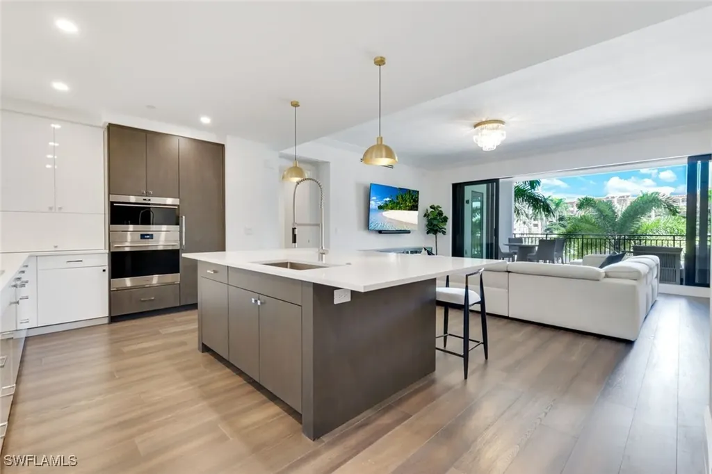 1130 3rd Avenue S Naples FL 34102