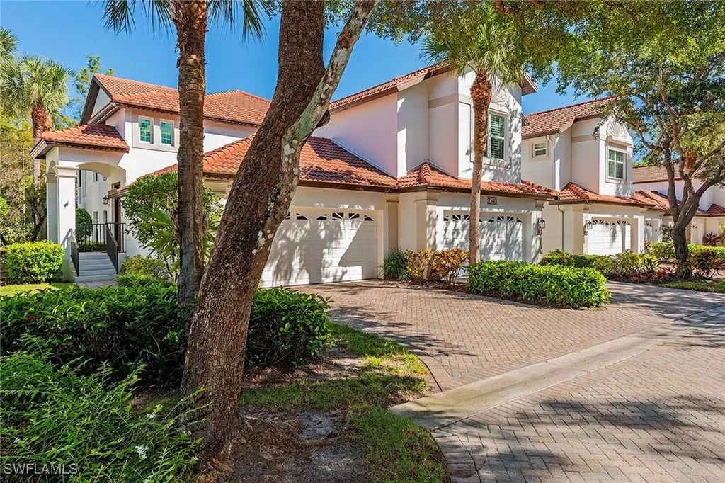 2540 Talon Court Naples FL 34105