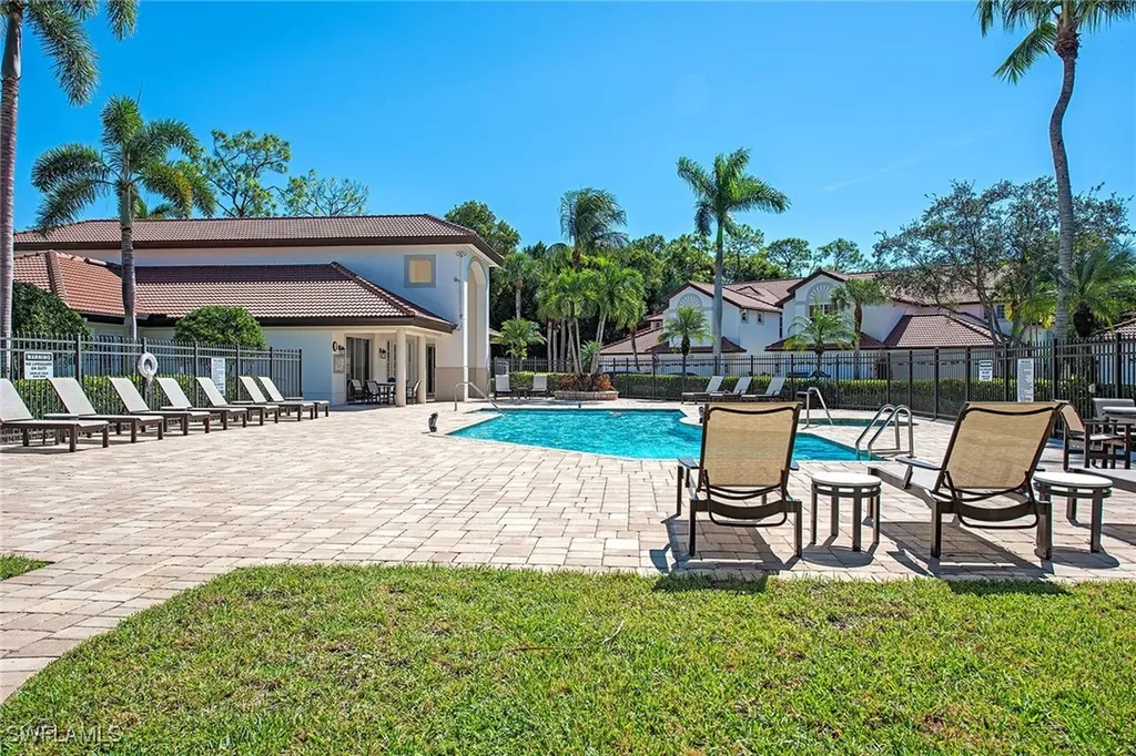 2540 Talon Court Naples FL 34105