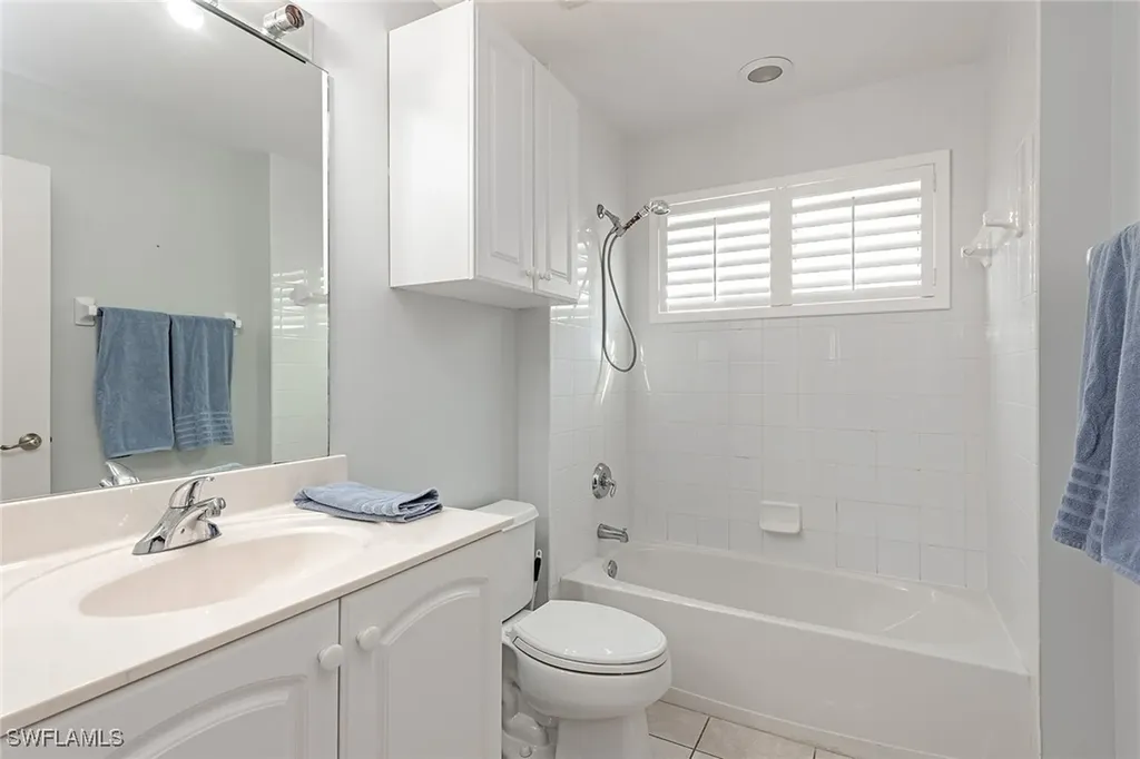 2540 Talon Court Naples FL 34105