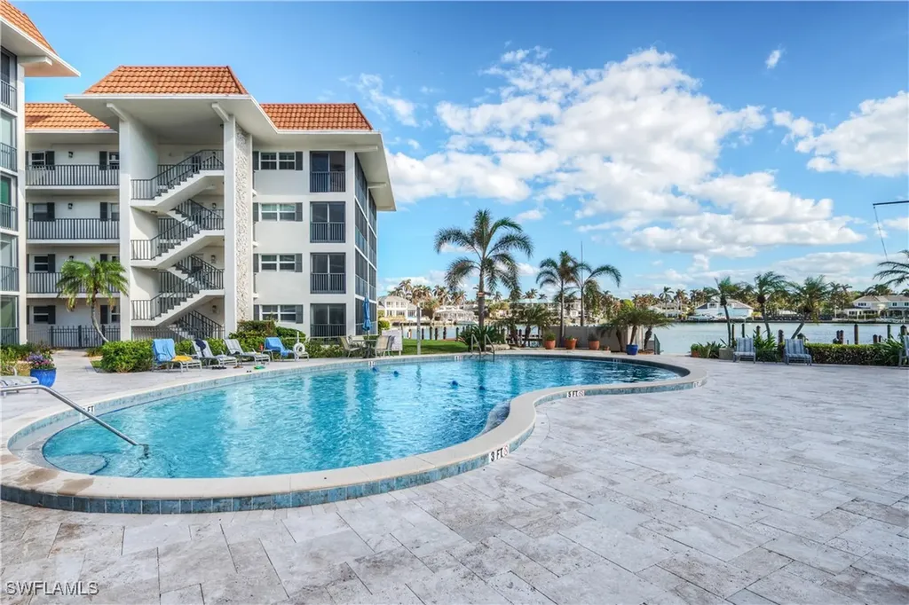 222 Harbour Drive Naples FL 34103