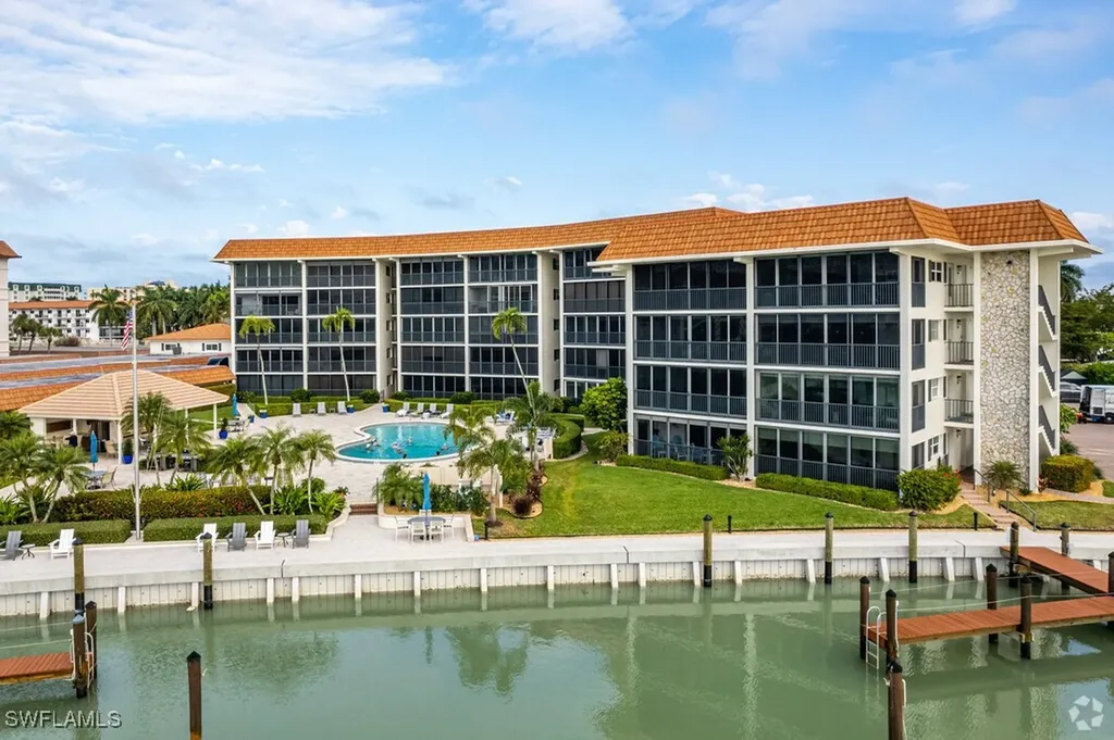 222 Harbour Drive Naples FL 34103